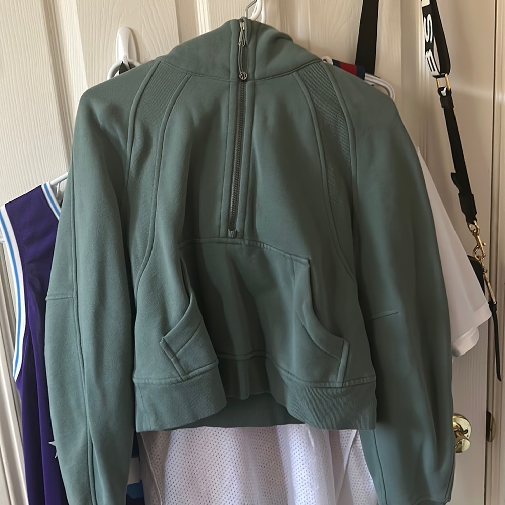 lulu half zip